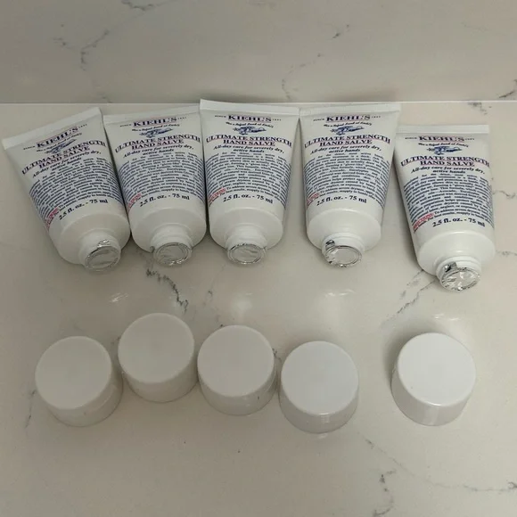 Kiehl’s Ultimate Strength Hand Salve - Picture 4 of 4